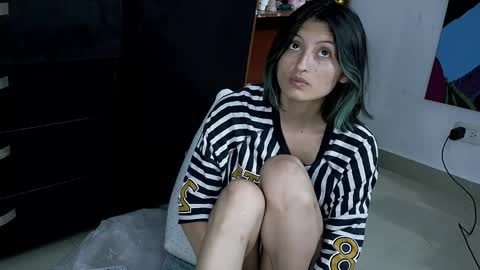 Cami  online show from May 18, 3:13 am