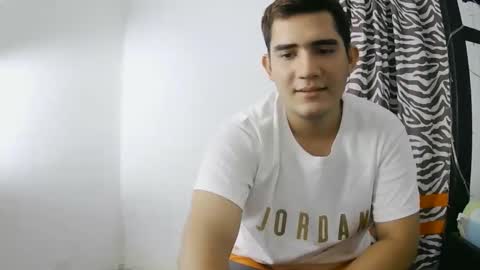 Camilowhite  online show from September 30, 7:08 pm