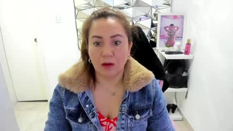 camixxx_m online show from May 7, 12:21 pm