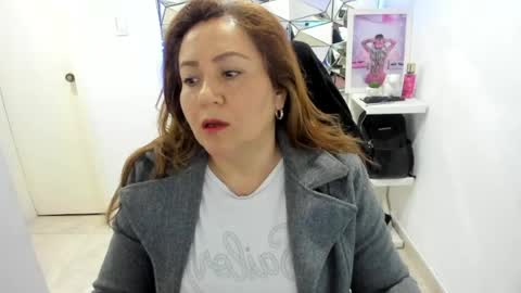 camixxx_m online show from May 9, 12:21 pm