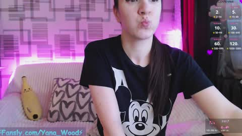Snapshot of camkitana01 chatting on April 9, 3:28 pm Kitana online show from April 9, 3:28 pm