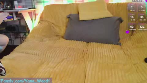 Snapshot of camkitana01 chatting on May 10, 12:32 pm Kitana online show from May 10, 12:32 pm