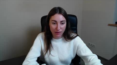 cammila horn online show from November 29, 6:22 pm