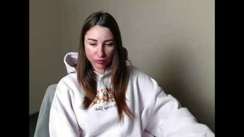 cammila horn online show from February 3, 6:11 am