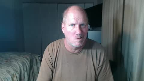 Snapshot of cams_crazy chatting on October 2, 6:09 am cams_crazy online show from October 2, 6:09 am