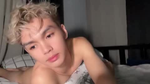 Ethan online show from February 13, 1:34 am