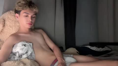Ethan online show from May 8, 6:46 pm