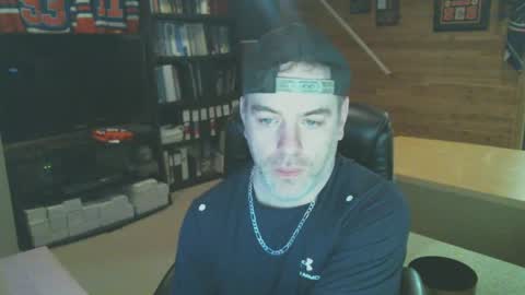 Snapshot of canadianboi6969 chatting on February 21, 9:43 pm CanadianBacon6969 online show from February 21, 9:43 pm