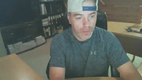 Snapshot of canadianboi6969 chatting on September 14, 6:45 am CanadianBacon6969 online show from September 14, 6:45 am