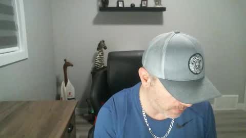 Snapshot of canadianboi6969 chatting on March 1, 1:29 am CanadianBacon6969 online show from March 1, 1:29 am