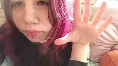 Snapshot of candancespeller chatting on June 18, 12:33 am Mari online show from June 18, 12:33 am