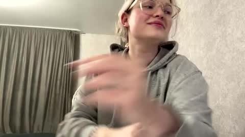 candelariahile online show from February 12, 2:12 pm