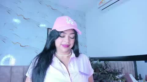 CANDICE WAYNE online show from June 18, 11:03 am