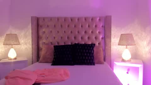 Candie  online show from February 11, 11:59 am