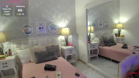 Candy online show from December 28, 7:43 pm