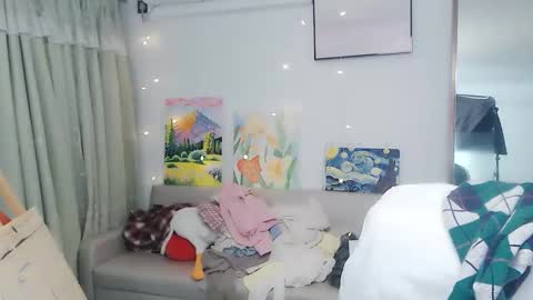 Snapshot of candy8998 chatting on May 27, 12:18 am candy8998 online show from May 27, 12:18 am