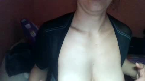 Snapshot of candy9524 chatting on April 4, 7:28 am candy9524 online show from April 4, 7:28 am