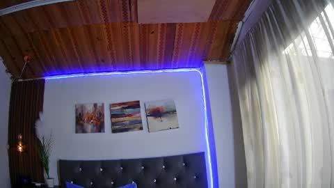 Snapshot of candy__fire chatting on April 2, 1:53 pm Candy online show from April 2, 1:53 pm