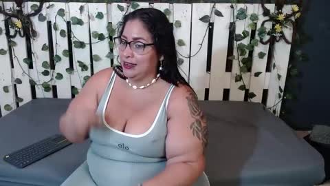 Snapshot of candy__strong chatting on October 23, 12:15 pm candy online show from October 23, 12:15 pm