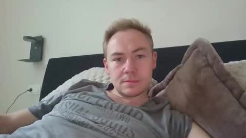 candy_boy_xoxo online show from April 21, 5:17 pm