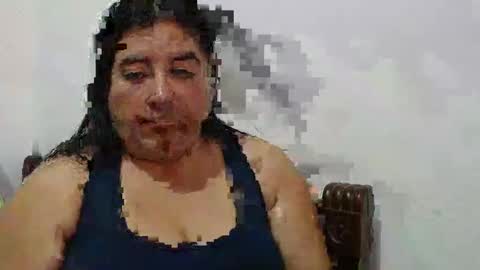 Snapshot of candy_candi chatting on December 10, 3:09 am lucy online show from December 10, 3:09 am