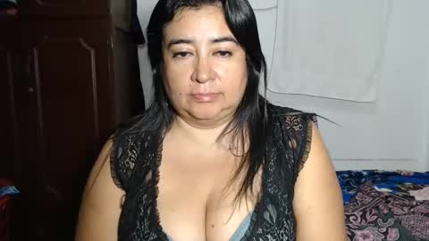 Snapshot of candy_candi chatting on December 20, 3:58 am lucy online show from December 20, 3:58 am