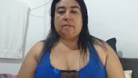Snapshot of candy_candi chatting on February 12, 3:40 am lucy online show from February 12, 3:40 am
