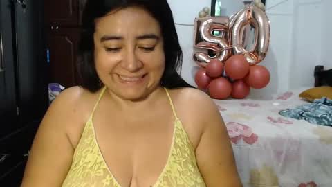 Snapshot of candy_candi chatting on September 26, 3:32 am lucy online show from September 26, 3:32 am