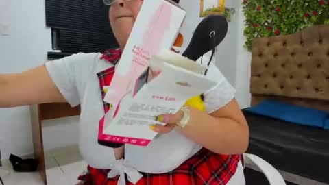 Snapshot of candy_curvyy chatting on June 11, 4:16 pm candy_curvyy online show from June 11, 4:16 pm