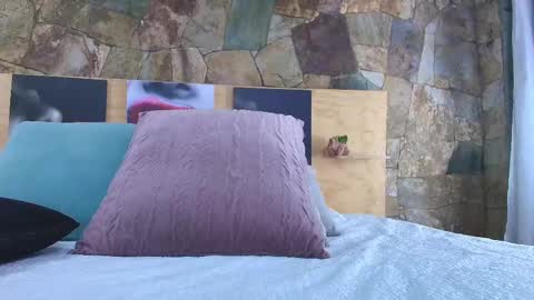 Snapshot of candy_feett chatting on September 30, 6:57 pm Jolie online show from September 30, 6:57 pm