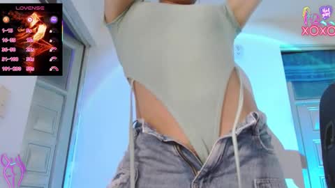 Snapshot of candy_giuliana21 chatting on February 20, 6:26 am candy_giuliana21 online show from February 20, 6:26 am