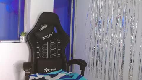 Snapshot of candy_giuliana21 chatting on March 3, 1:01 am candy_giuliana21 online show from March 3, 1:01 am