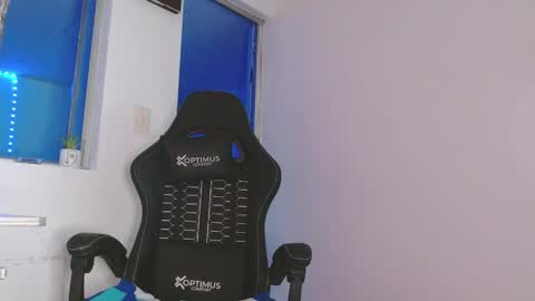 Snapshot of candy_giuliana21 chatting on March 31, 1:29 am candy_giuliana21 online show from March 31, 1:29 am