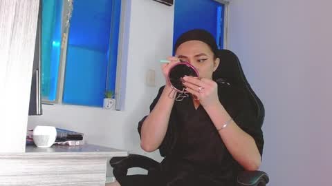 Snapshot of candy_giuliana21 chatting on April 2, 12:30 am candy_giuliana21 online show from April 2, 12:30 am