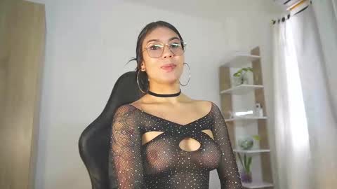 Nickol online show from February 5, 3:05 pm