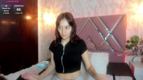 Snapshot of candy_hott7 chatting on March 28, 11:32 am Candy hot online show from March 28, 11:32 am