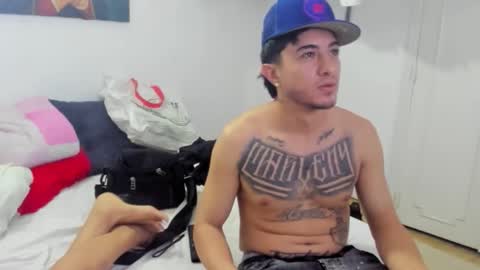 Snapshot of candy_jeremy chatting on February 2, 4:11 am candy_jeremy online show from February 2, 4:11 am