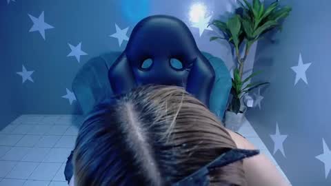 Snapshot of candy_kush_a chatting on September 29, 8:46 pm candy_kush_a online show from September 29, 8:46 pm