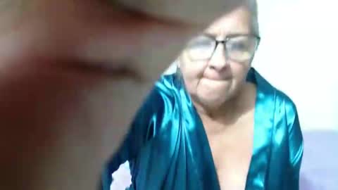 Snapshot of candy_mature_ chatting on September 19, 1:07 am candy online show from September 19, 1:07 am
