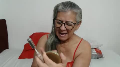 candy online show from May 16, 11:20 am