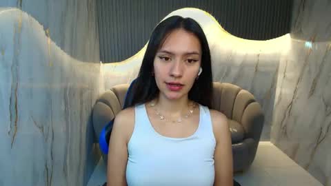 Candy  online show from May 17, 3:04 am