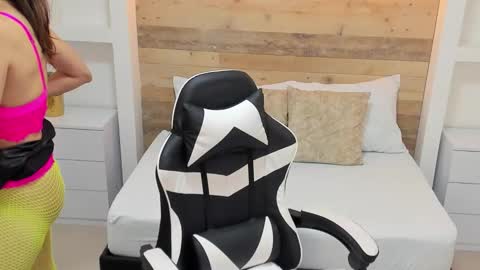 CANDY online show from October 1, 7:20 pm