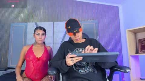  and MarilynHot online show from April 2, 8:50 pm