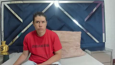 Snapshot of candyandsteven chatting on September 14, 2:33 am candyandsteven online show from September 14, 2:33 am