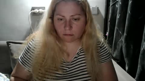 Laura online show from January 12, 4:08 pm