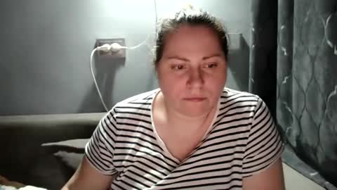 Laura online show from November 27, 7:16 pm