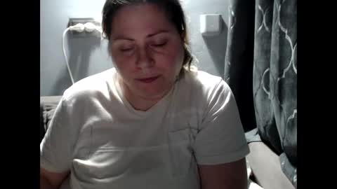 Laura online show from December 1, 12:04 am