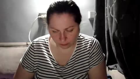 Laura online show from May 7, 7:08 pm