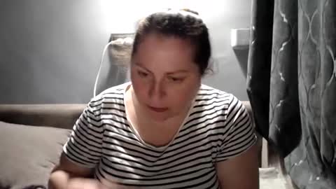 Laura online show from May 8, 7:08 pm