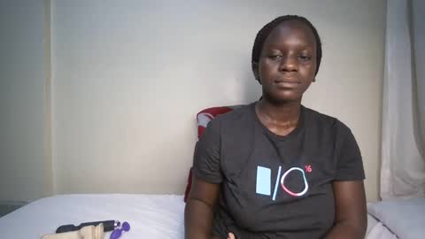 Snapshot of candycurly_ chatting on February 21, 3:32 pm candycurly_ online show from February 21, 3:32 pm